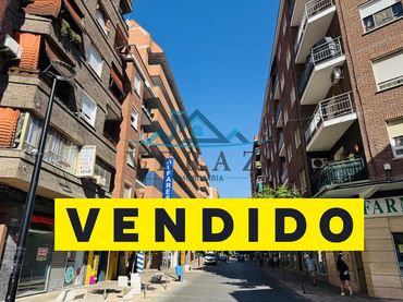 Pis amb ascensor en venda a Casco Antiguo