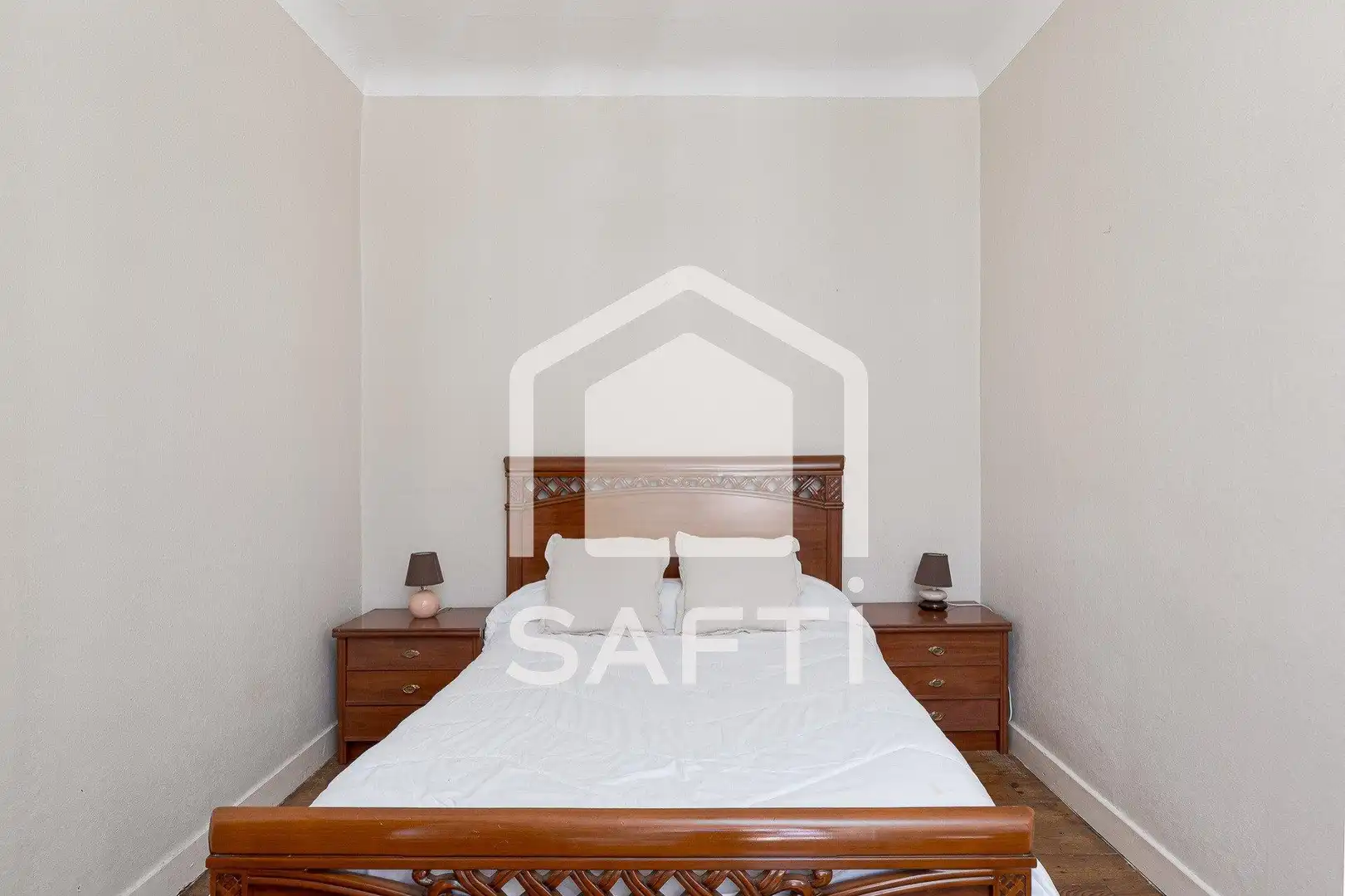 Habitación de Apartamento en venta en Irun  con Calefacción y Balcón