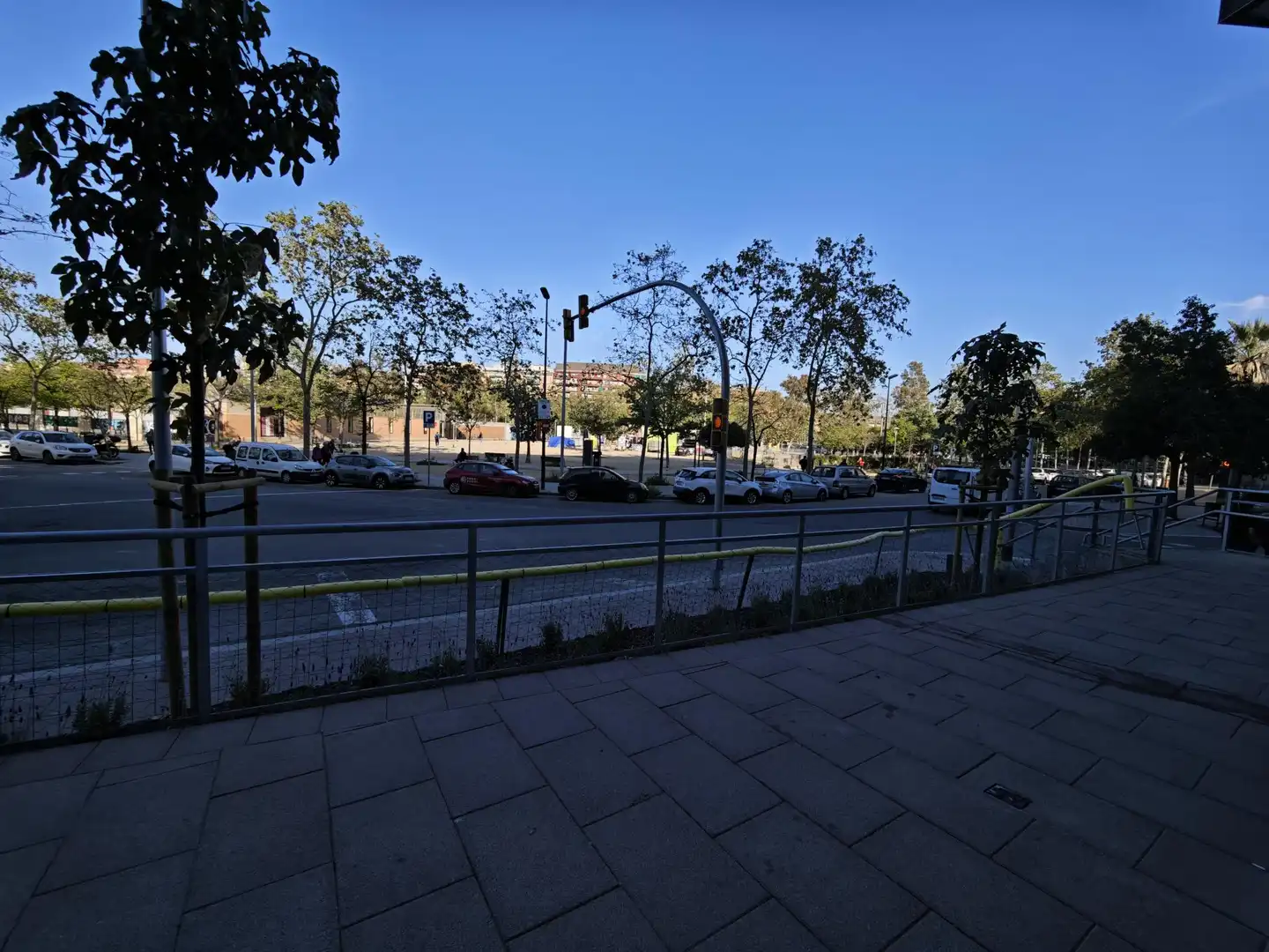 Vista exterior de Local de lloguer en Barcelona