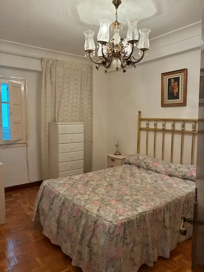 Habitación de Piso en venta en Zaragoza con Calefacción, Amueblado y Horno