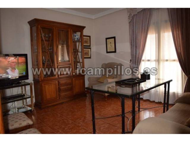 Piso en Venta en Baena