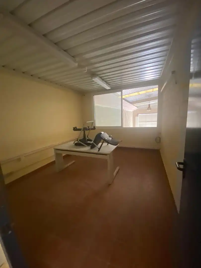 Fabrikhallen zur Miete in Alovera