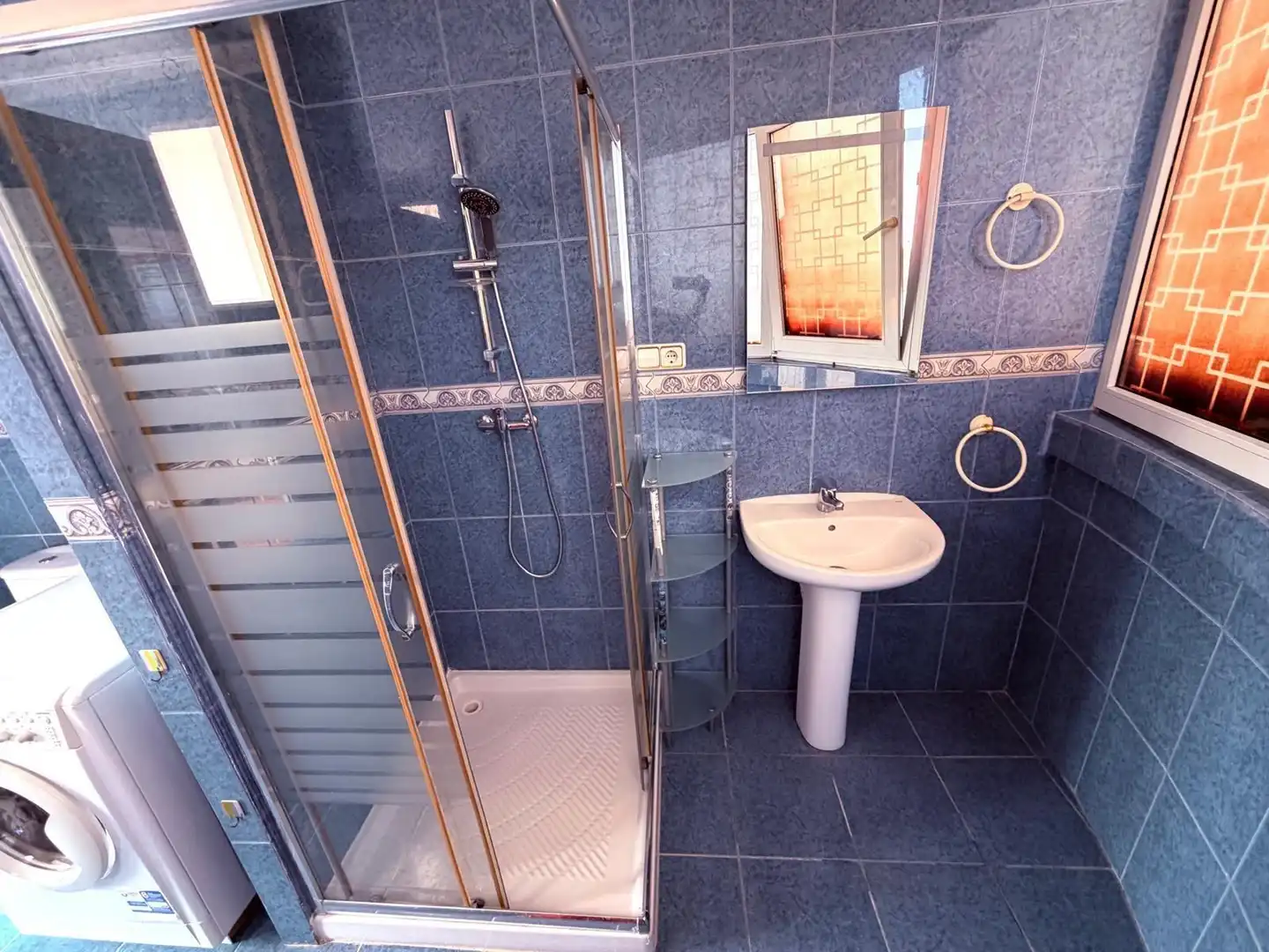 Baño de Ático en venta en Benidorm con Aire acondicionado, Jardín privado y Terraza