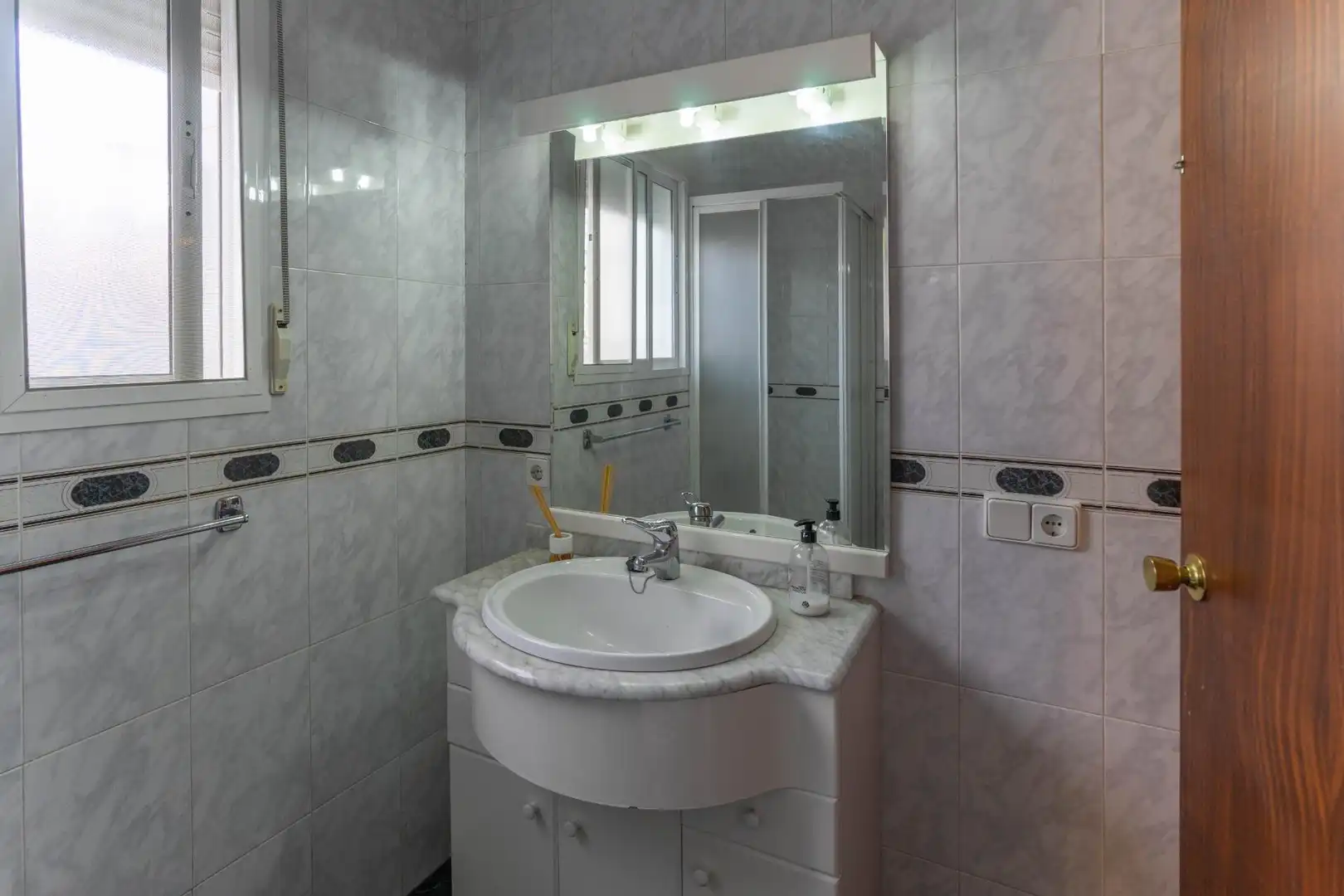 Baño de Casa o chalet de alquiler en Alhaurín El Grande con Jardín privado, Terraza y Amueblado