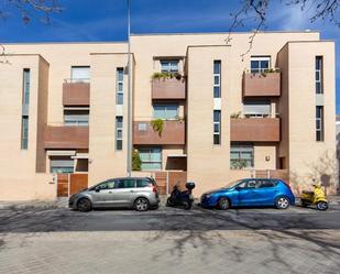 Exterior view of Single-family semi-detached for sale in  Granada Capital  with Air Conditioner, Terrace and Balcony