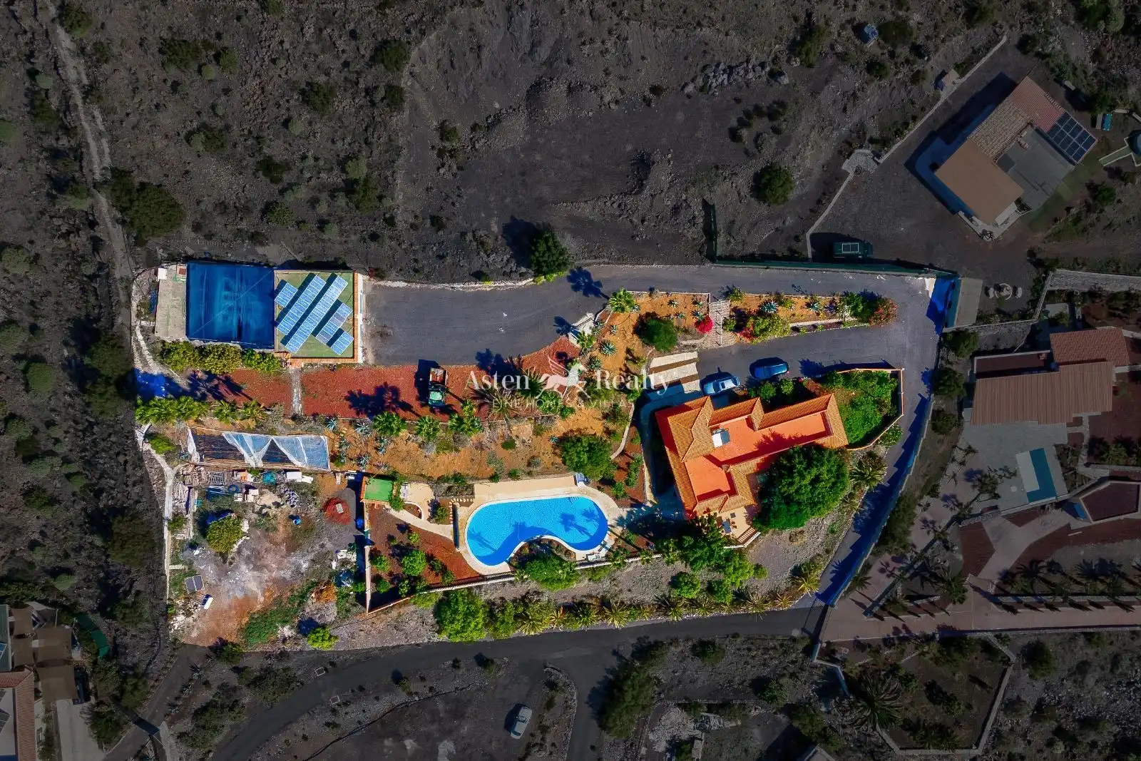 Außenansicht von Haus oder Chalet zum Verkauf in Guía de Isora mit Terrasse, Schwimmbad und Möbliert