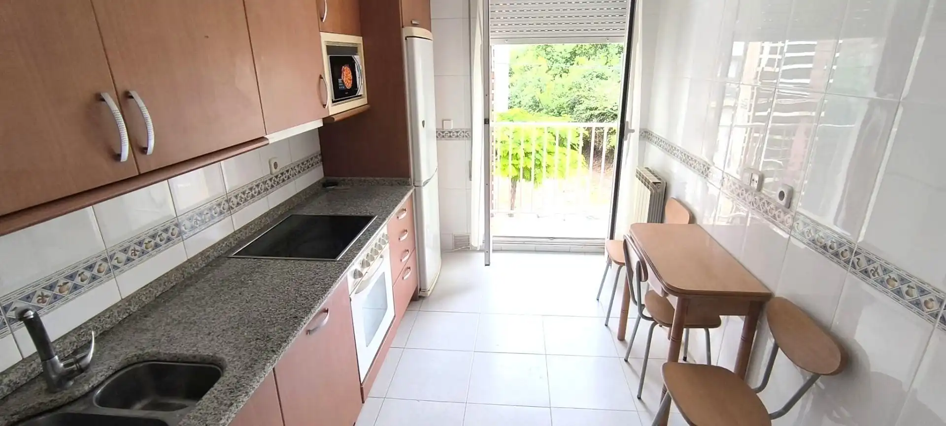 Küche von Wohnungen zum Verkauf in Alberite mit Heizung, Terrasse und Abstellraum