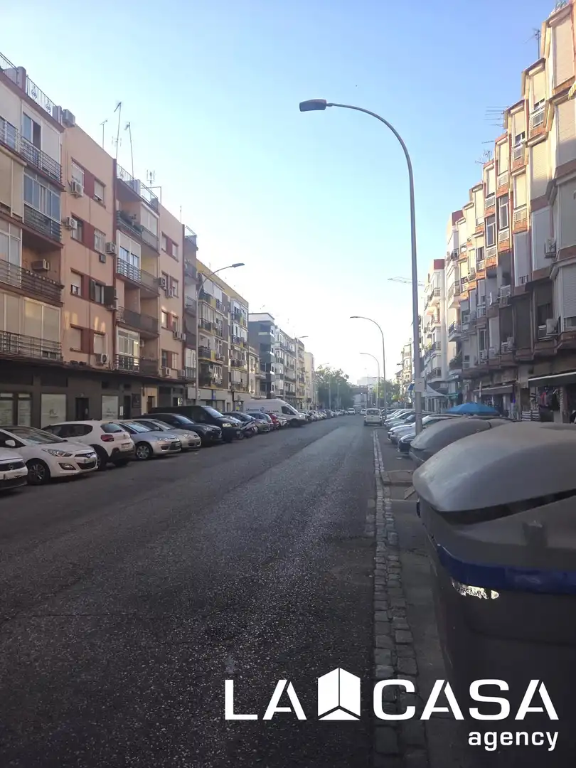 Parkplatz zur Miete in Macarena, imagen 2