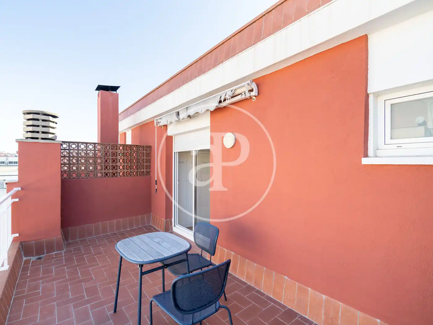 Terrasse von Dachboden zum Verkauf in L'Hospitalet de Llobregat mit Klimaanlage, Heizung und Terrasse