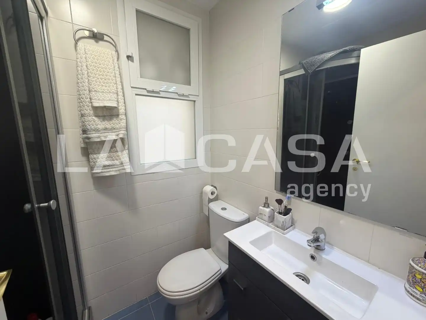 Baño de Piso en venta en Dos Hermanas con Aire acondicionado, Terraza y Trastero