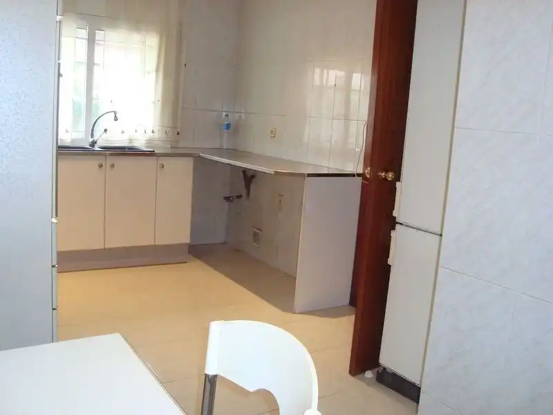 Cuina de Casa o xalet en venda en Llinars del Vallès amb Aire condicionat, Calefacció i Jardí privat
