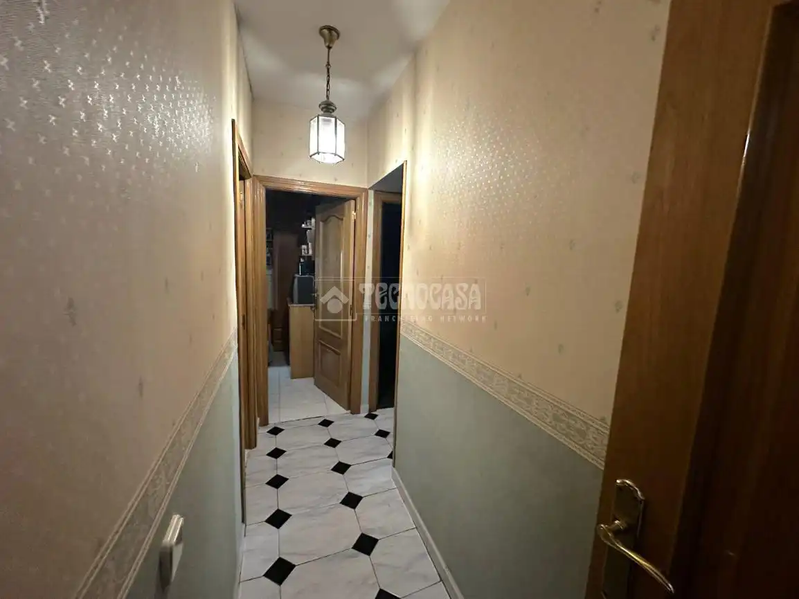 Piso en venta en Parla con Calefacción y Amueblado