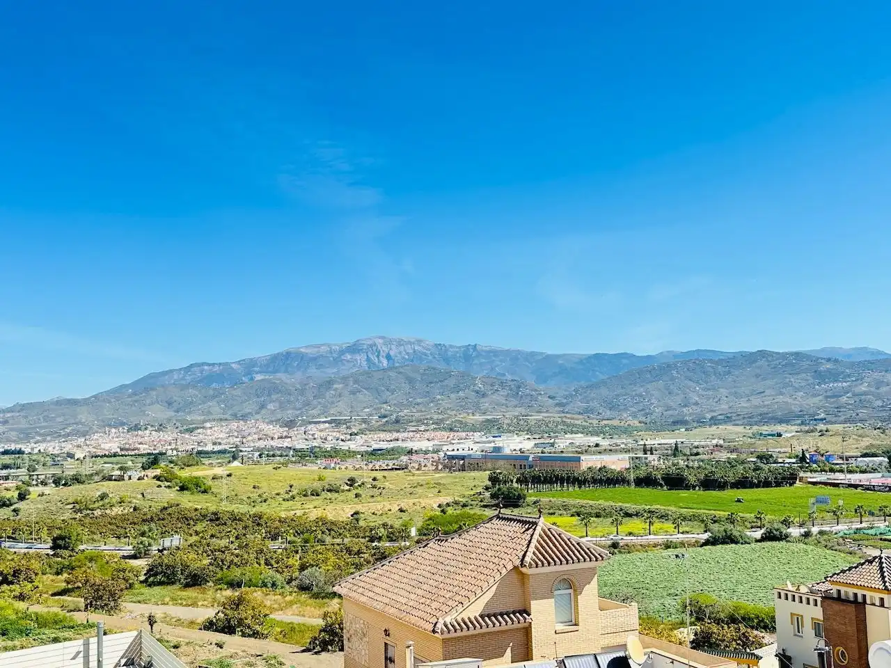 Villa con piscina in vendita a Torre del Mar, imagen 4