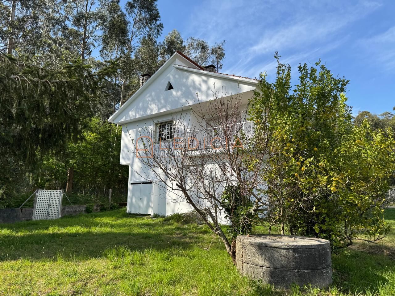 Exterior view of House or chalet for sale in Sanxenxo  with Heating, Private garden and Terrace