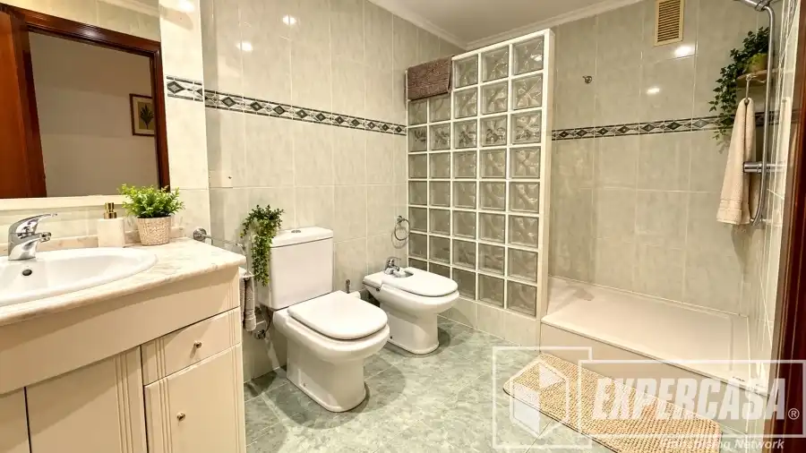 Flat with lift for sale in El Pla del Real, imagen 17