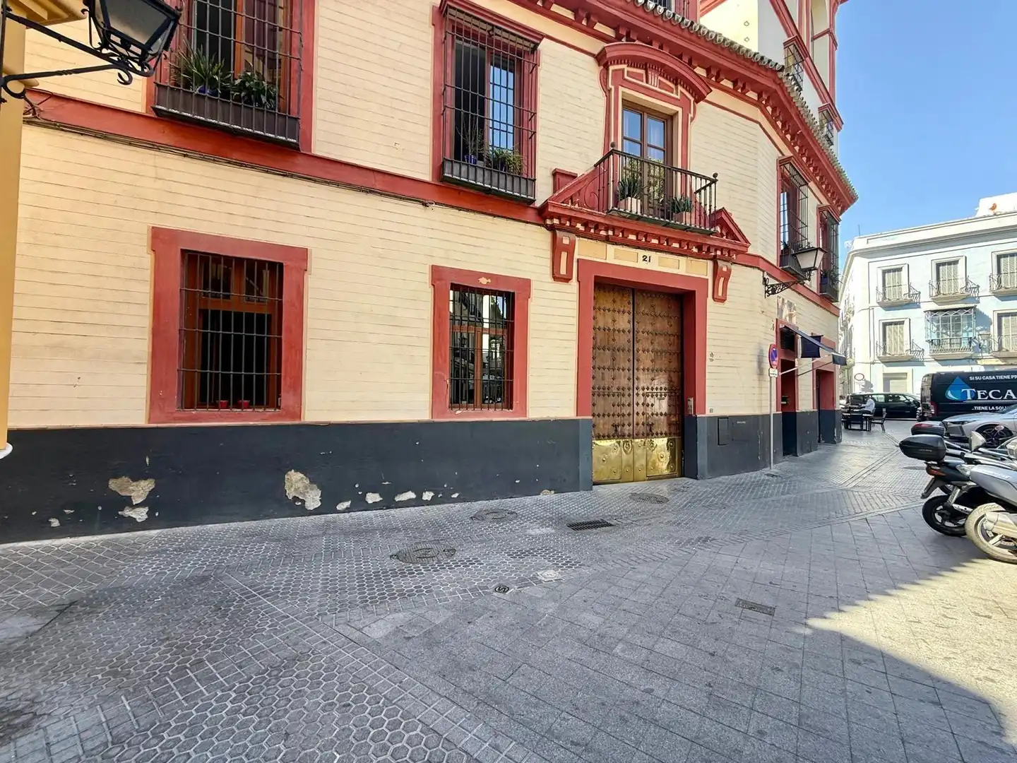 Exterior view of Flat for rent in Sevilla  with Air Conditioner, Heating and Furnished