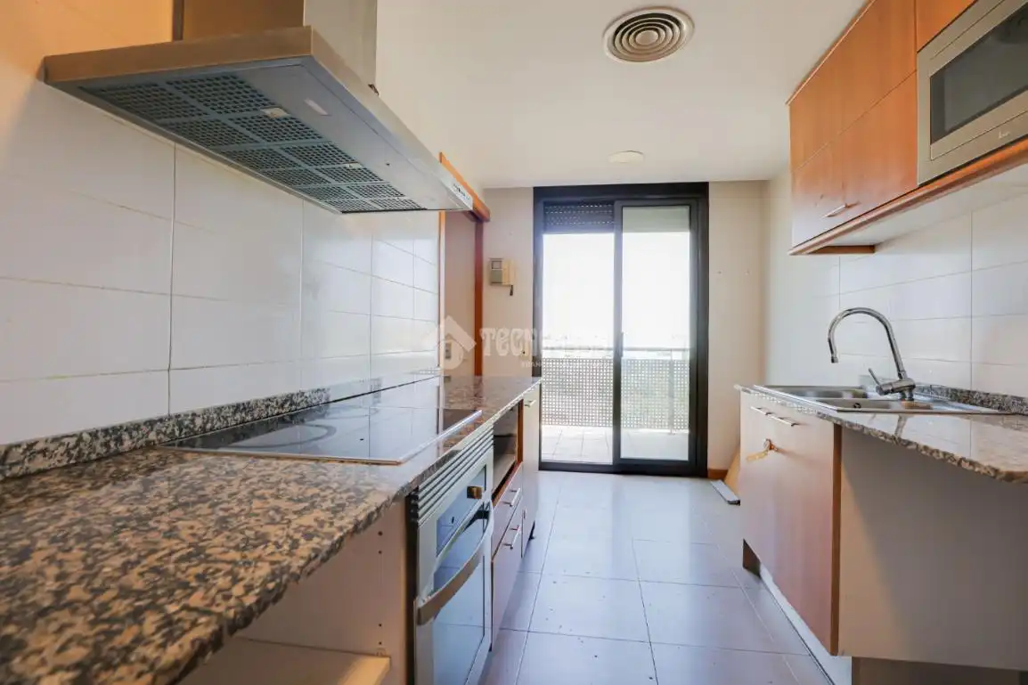 Cocina de Piso en venta en Montcada i Reixac con Aire acondicionado y Balcón