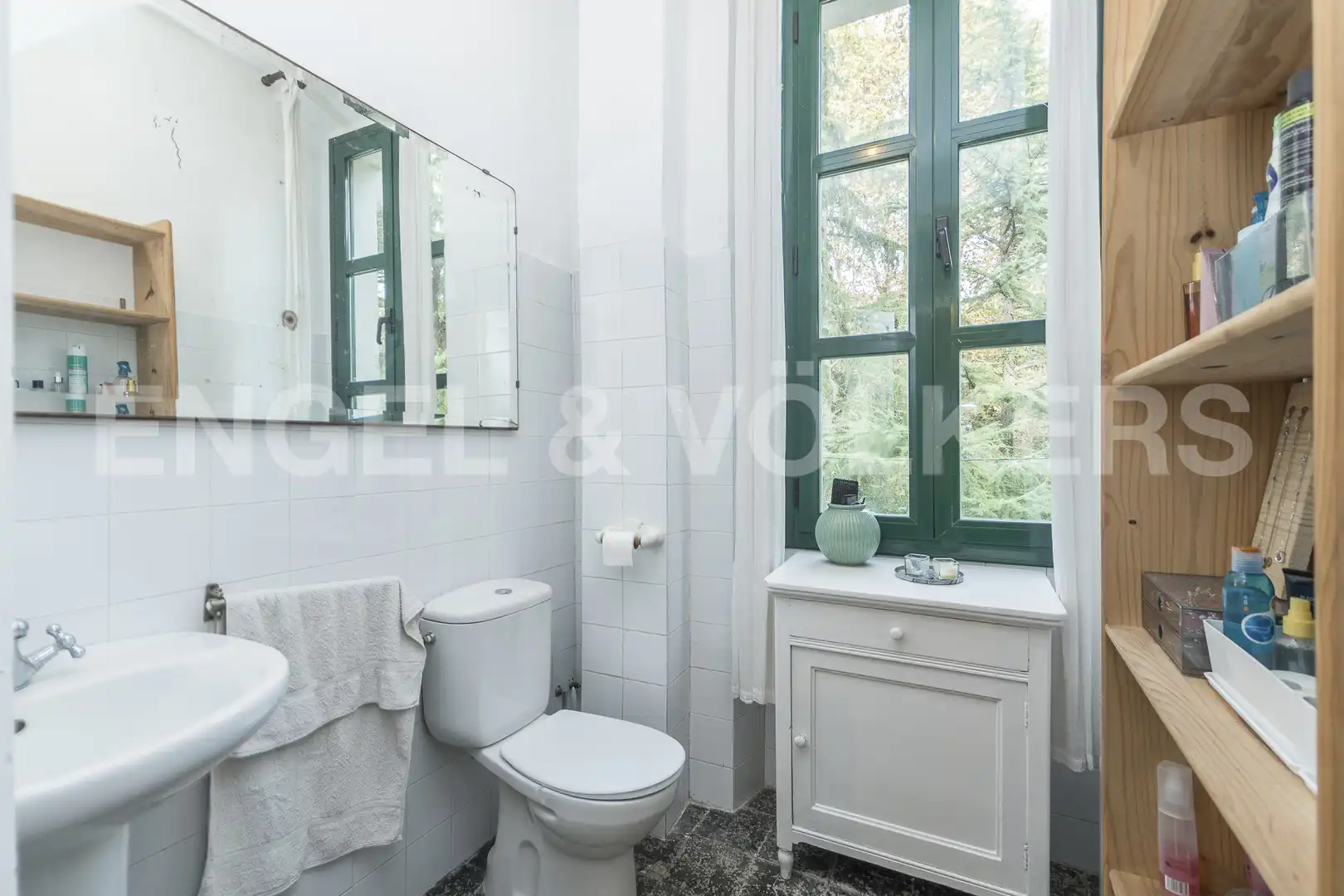 Baño de Finca rústica en venta en Sant Cebrià de Vallalta con Calefacción, Jardín privado y Terraza