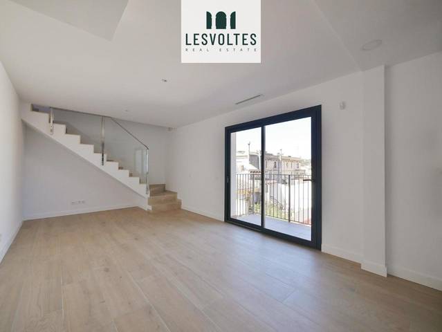 Piso en Venta en D'Anselm Clavé en La Punxa