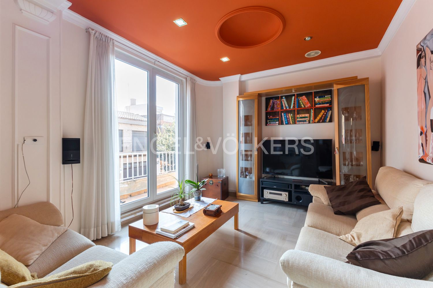 Sala d'estar de Casa o xalet en venda en Albal amb Aire condicionat, Calefacció i Parquet