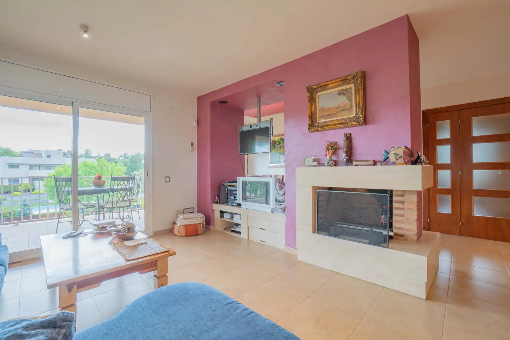 Sala d'estar de Casa o xalet en venda en Sabadell amb Aire condicionat, Calefacció i Jardí privat