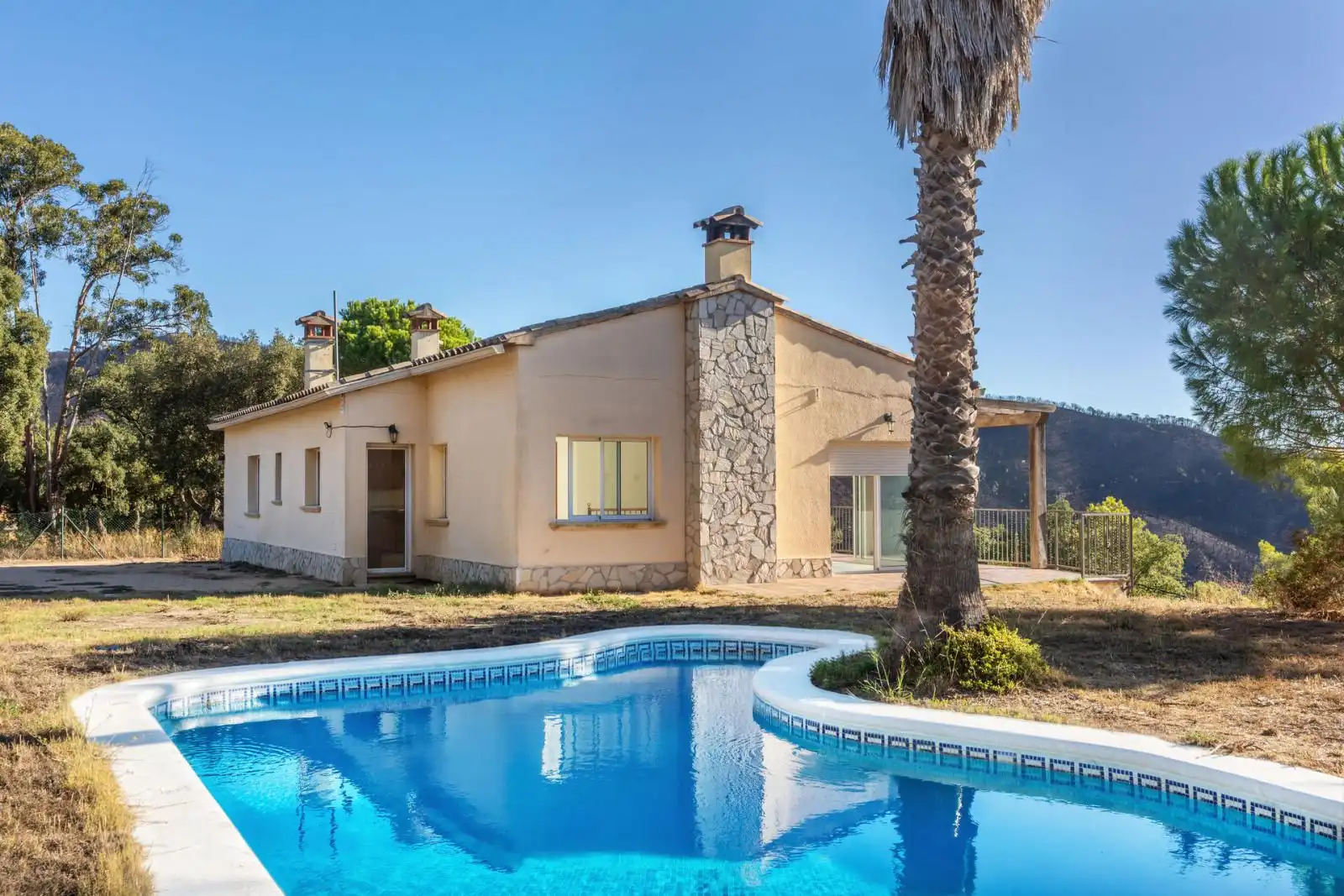 Villa mit Pool zum Verkauf in urbanització Vall Repòs