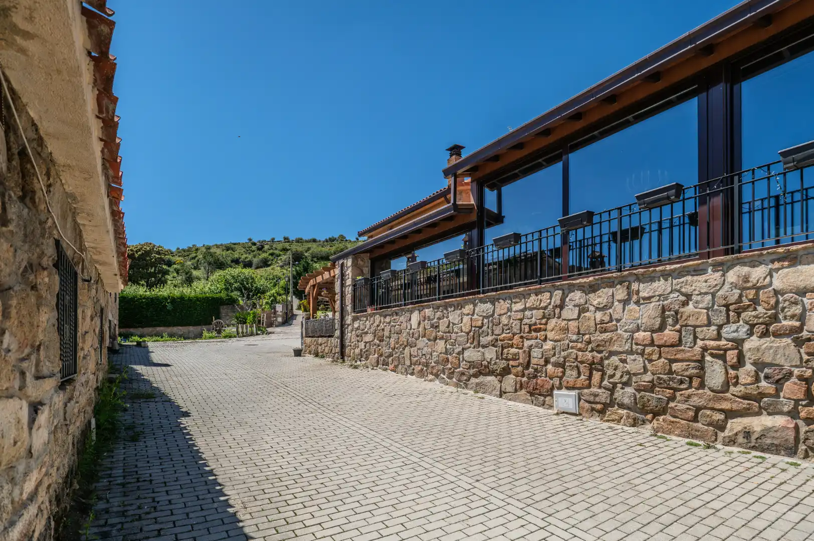 Terraza de Local en venta en Santa María de la Alameda con Calefacción, Amueblado y Alarma