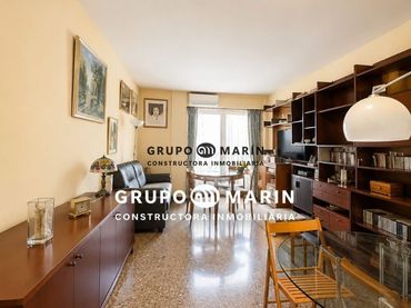 Piso con balcón en venta en Carrer de Còrsega