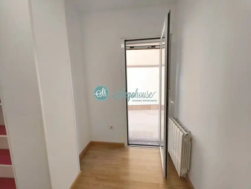 Piso en venta en Bernuy de Porreros con Calefacción, Terraza y Trastero
