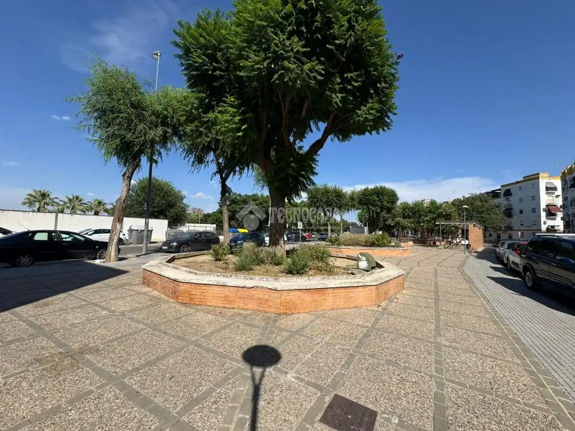 Vista exterior de Pis en venda en Écija