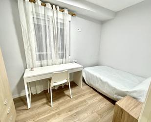 Bedroom of Flat to rent in Elche / Elx