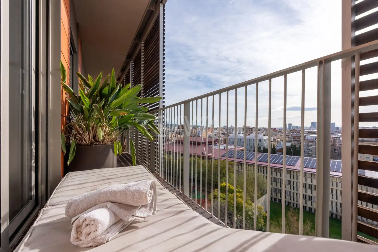 Terraza de Ático en venta en L'Hospitalet de Llobregat con Aire acondicionado, Calefacción y Parquet