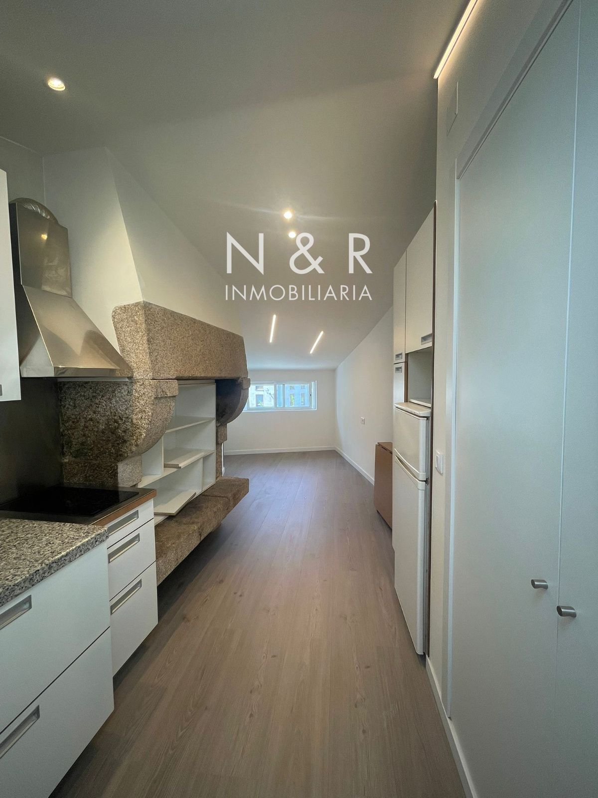 Attic to rent in Santiago de Compostela 