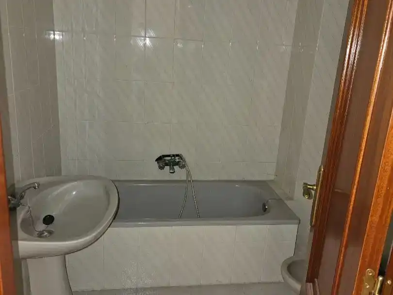 Bany de Pis en venda en Xinzo de Limia amb Balcó
