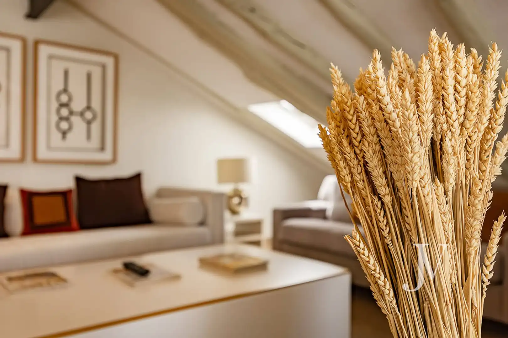 Wohnzimmer von Dachboden zur Miete in Madrid mit Klimaanlage, Heizung und Möbliert