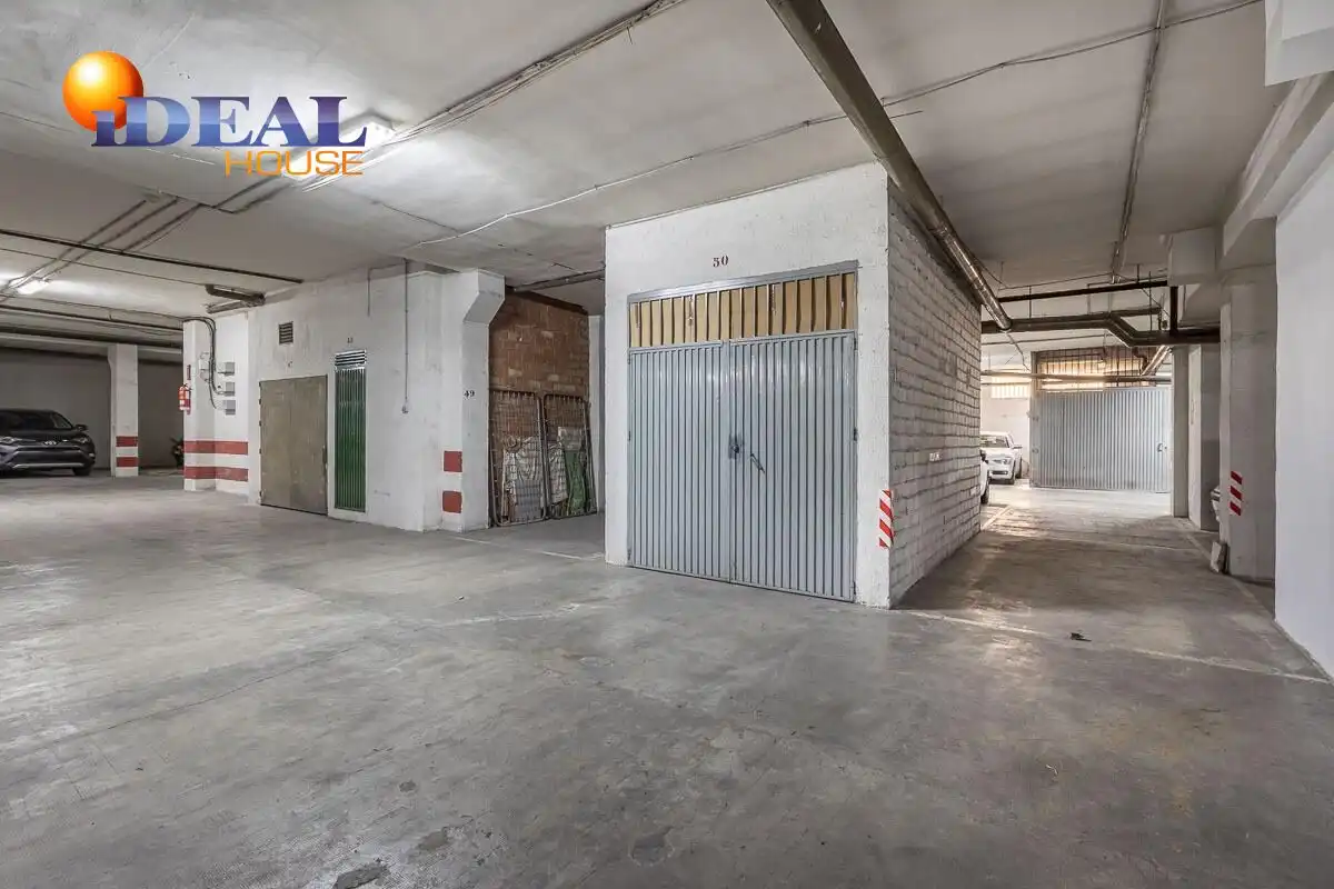 Piso con ascensor en venta en Calle ARQUITECTO JIMENEZ LACAL, imagen 30