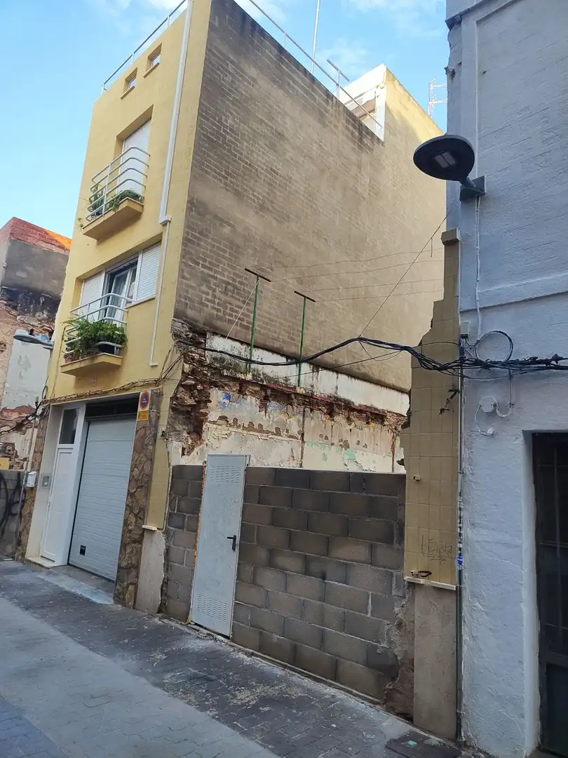 Terreno residencial en venta en Carrer dels Pescadors 5