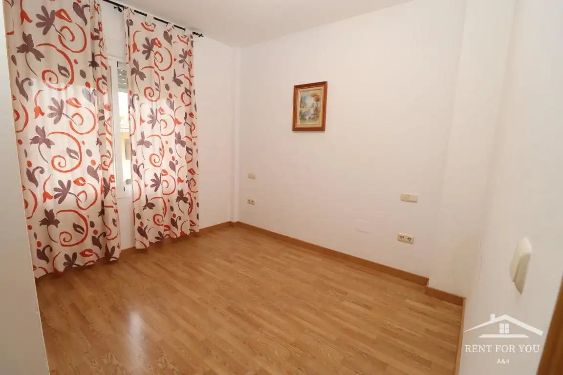 Erdgeschoss zur Miete in Coín