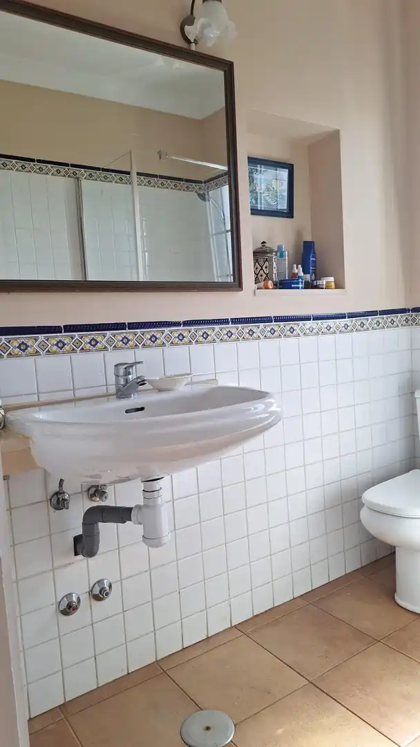 Bany de Casa adosada de lloguer en San Cristóbal de la Laguna amb Calefacció, Parquet i Terrassa