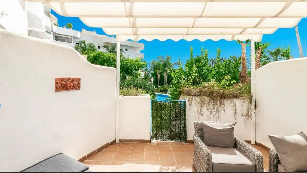 Apartamento con piscina en venta en Milla de Oro, imagen 12