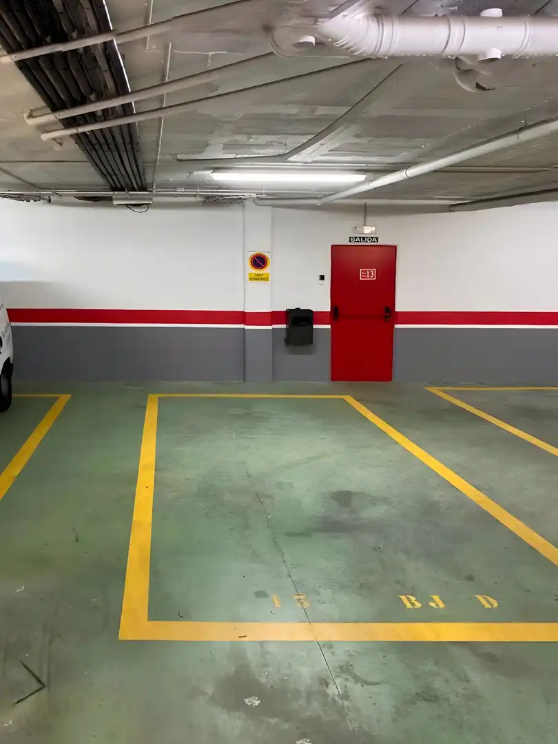 Parkplatz von Erdgeschoss zum Verkauf in Marbella mit Klimaanlage, Heizung und Terrasse
