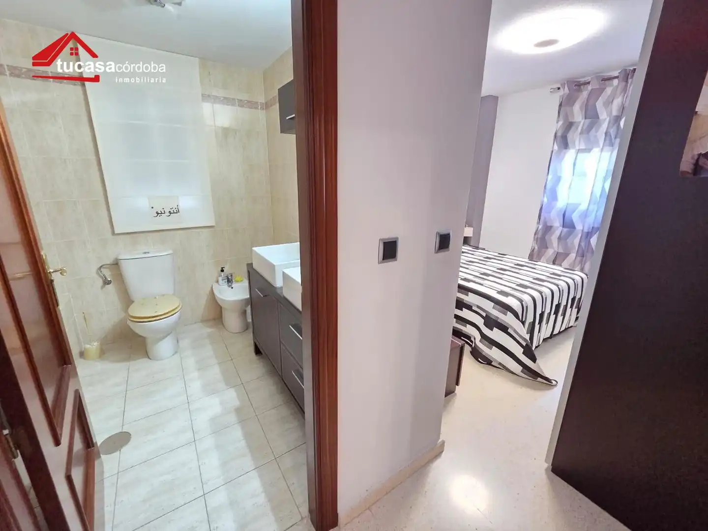 Badezimmer von Wohnung zum Verkauf in Córdoba mit Klimaanlage und Abstellraum