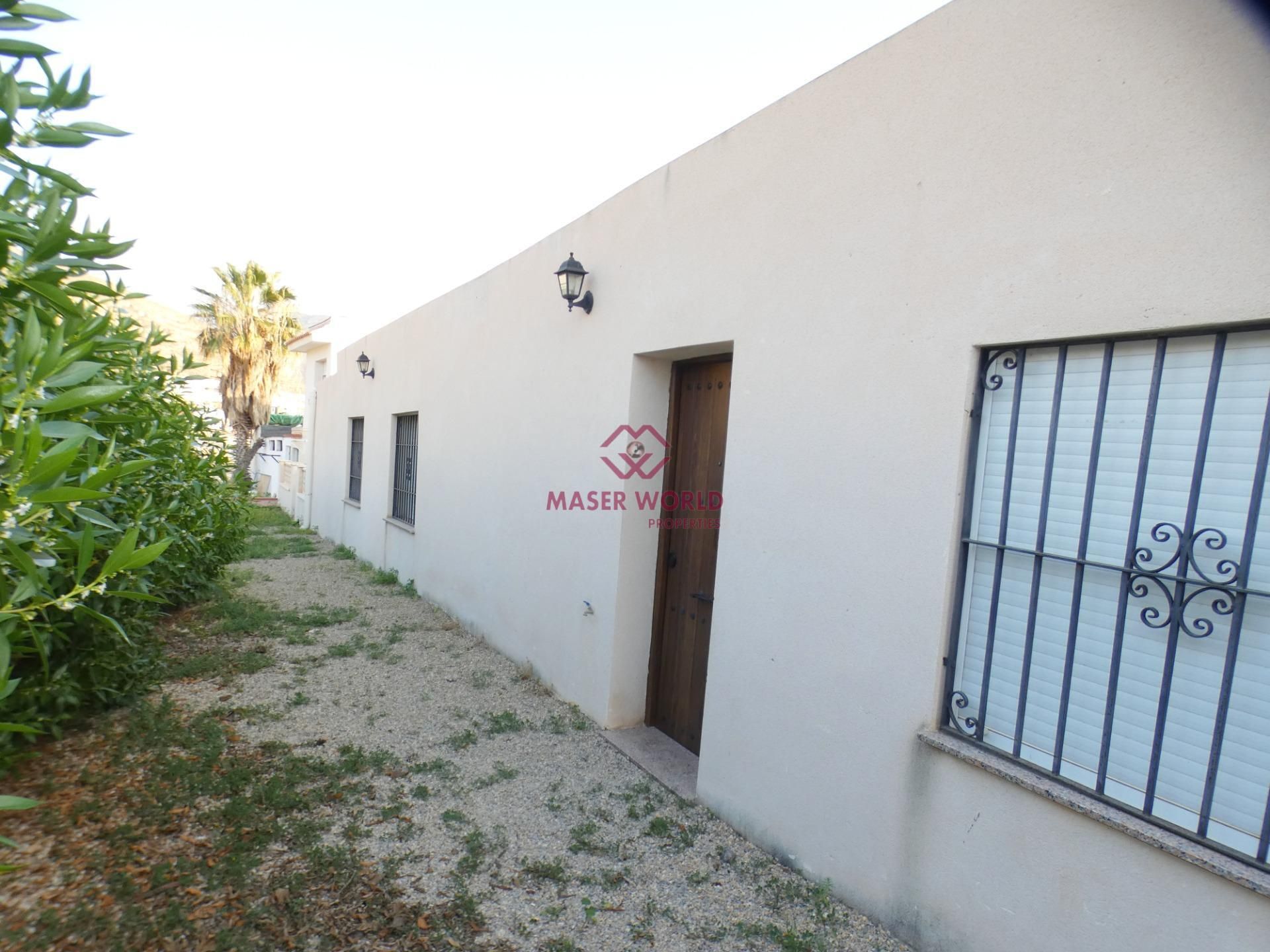 Vista exterior de Casa o xalet en venda en Cartagena amb Aire condicionat i Terrassa