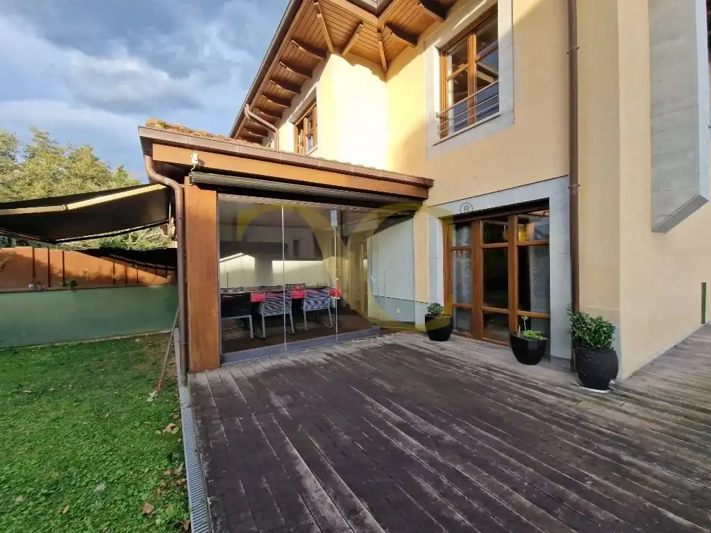 Terrassa de Casa o xalet en venda en Llanes amb Calefacció, Jardí privat i Terrassa