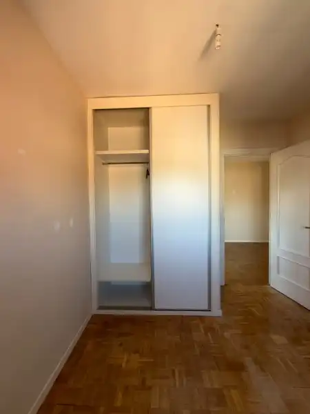 Bedroom of Flat for sale in Carabanchel