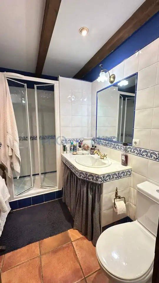 Baño de Casa o chalet en venta en Sariegos con Calefacción, Jardín privado y Terraza