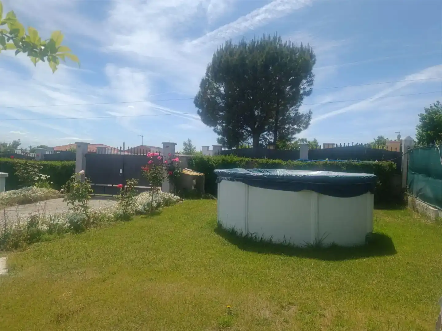 Piscina de Finca rústica en venda en Villamayor amb Piscina