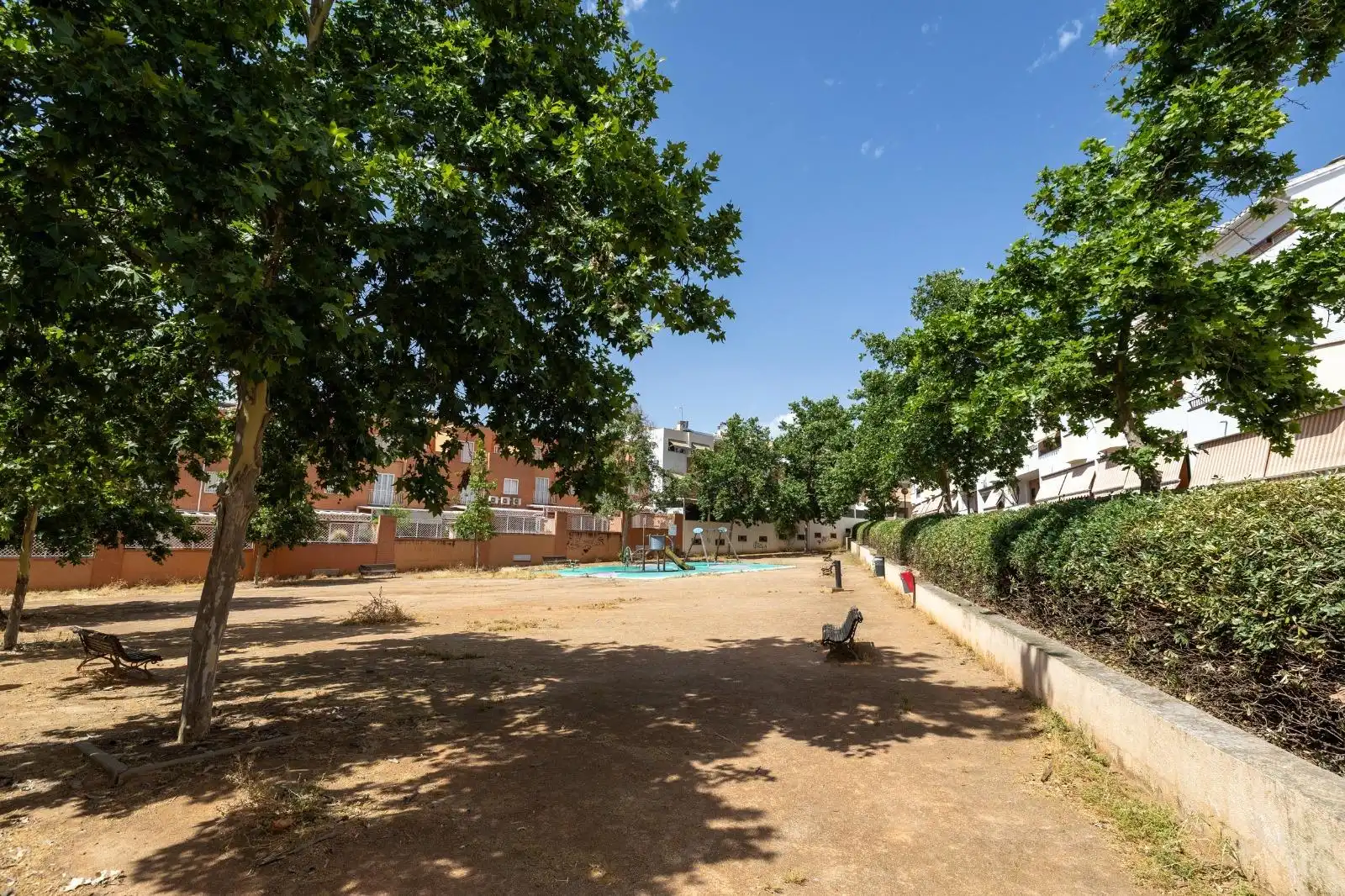 Außenansicht von Haus oder Chalet zum Verkauf in Granada mit Klimaanlage, Heizung und Terrasse