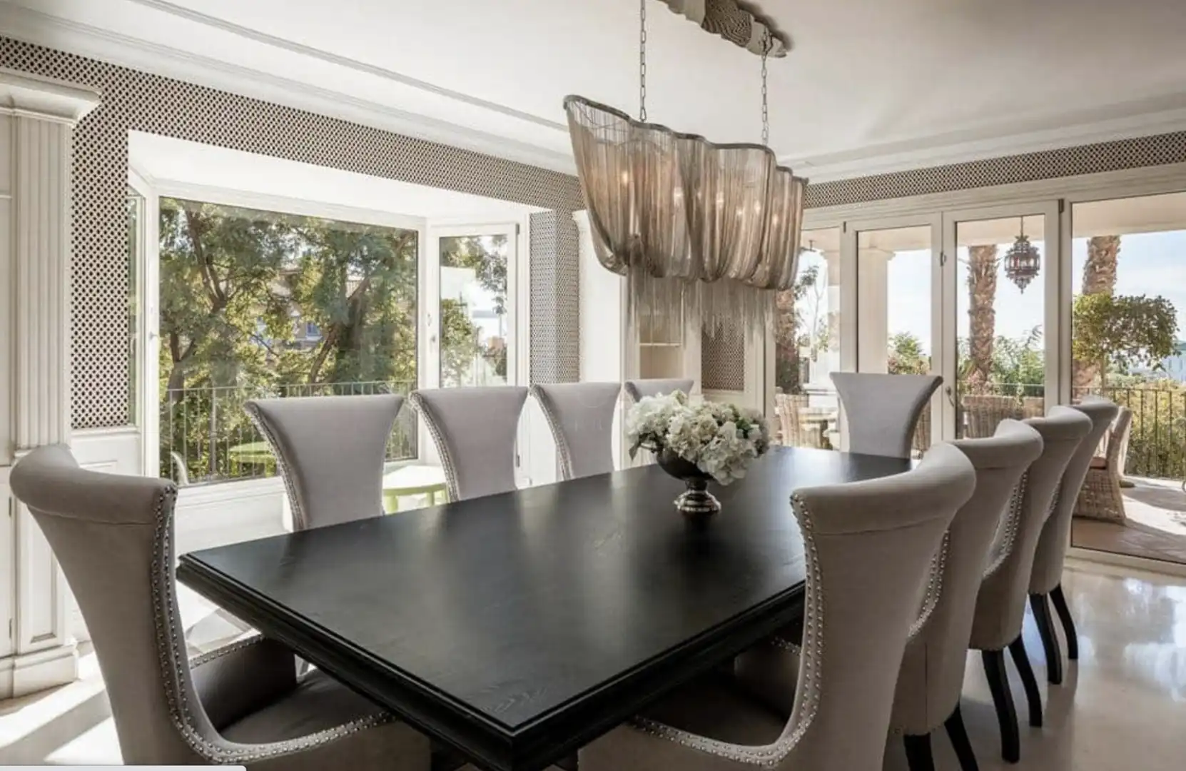 Comedor de Casa o chalet de alquiler en Marbella con Aire acondicionado, Jardín privado y Piscina