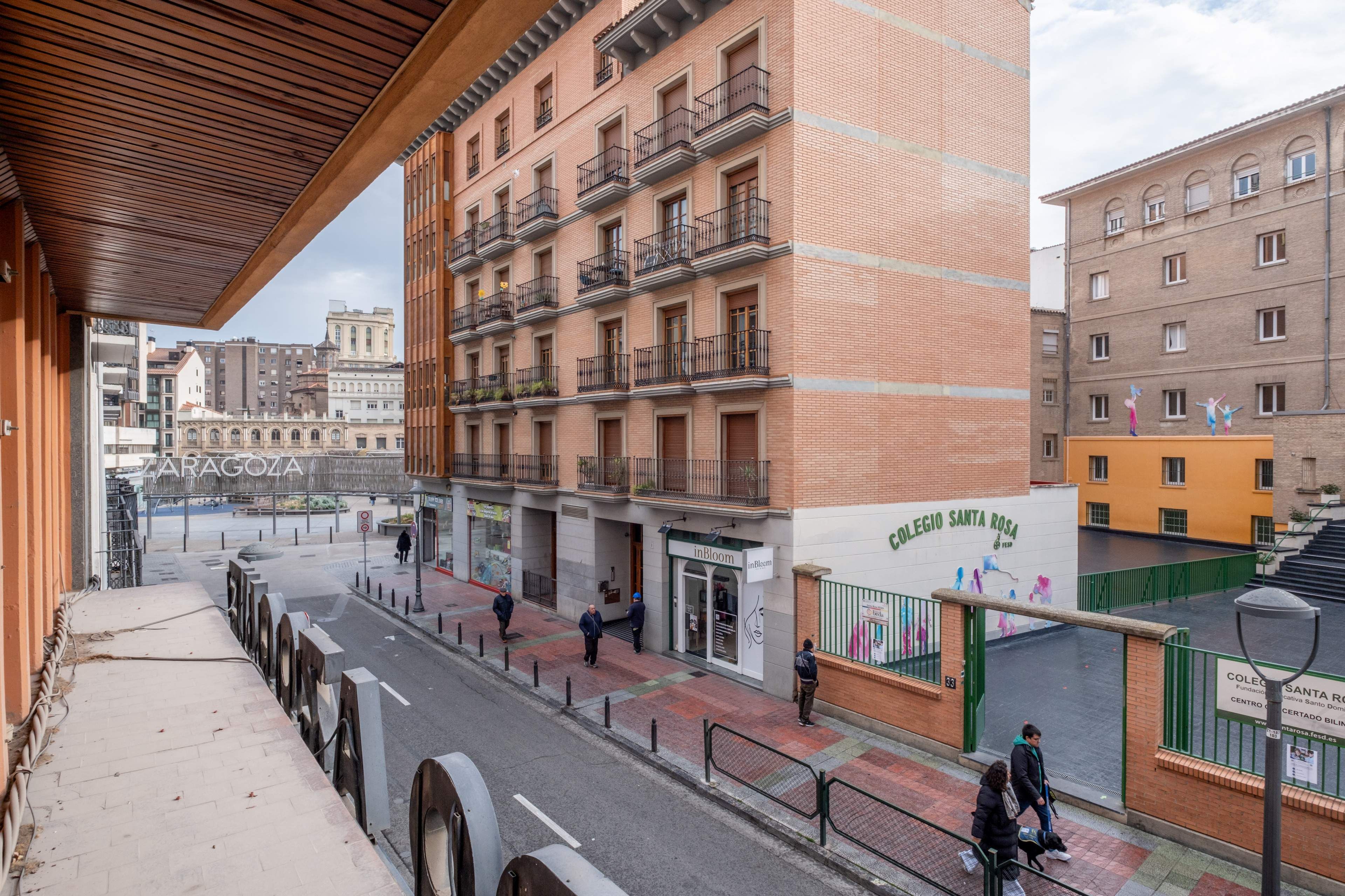 Vista exterior de Piso en venta en  Zaragoza Capital con Aire acondicionado y Calefacción